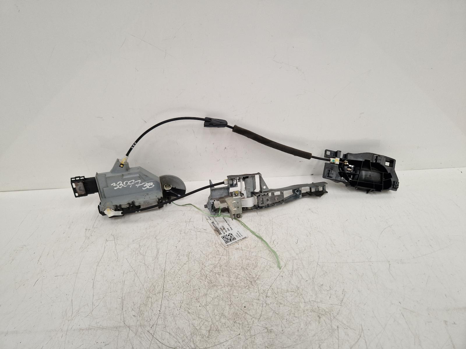 View Auto part Door Lock Assembly Peugeot 3008 2010