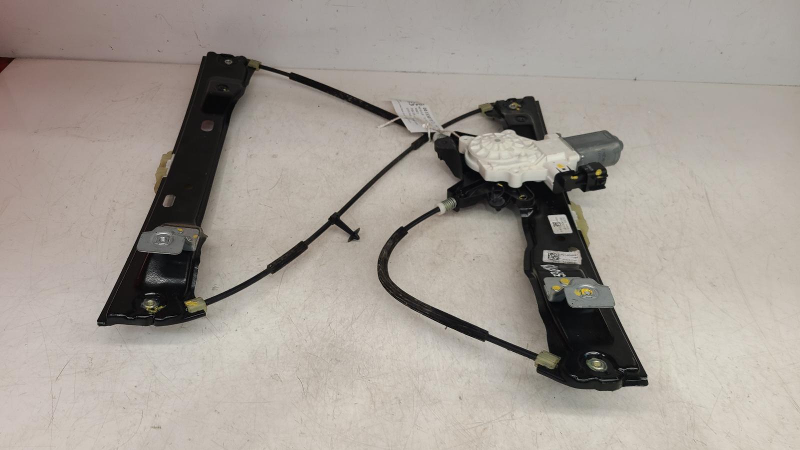 View Auto part LF Window Regulator Ford Focus 2015