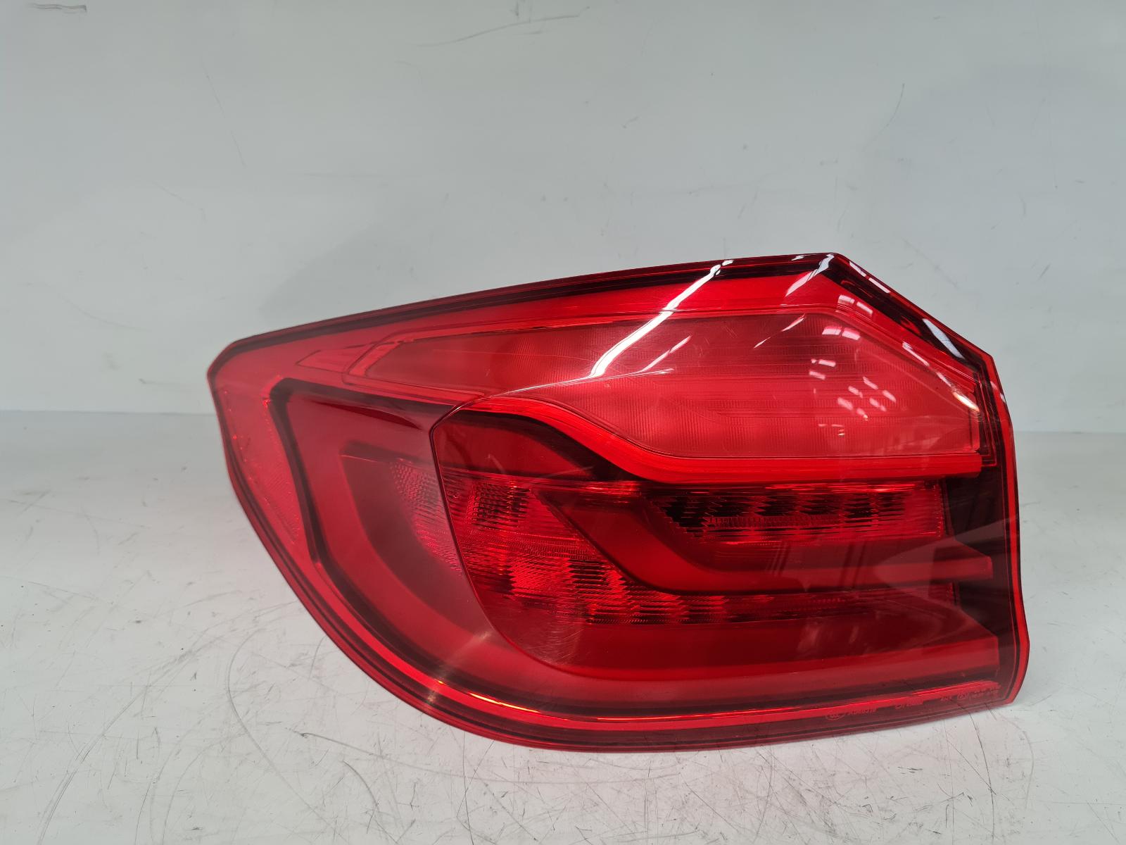 View Auto part L Taillight Bmw 5 Series 2018