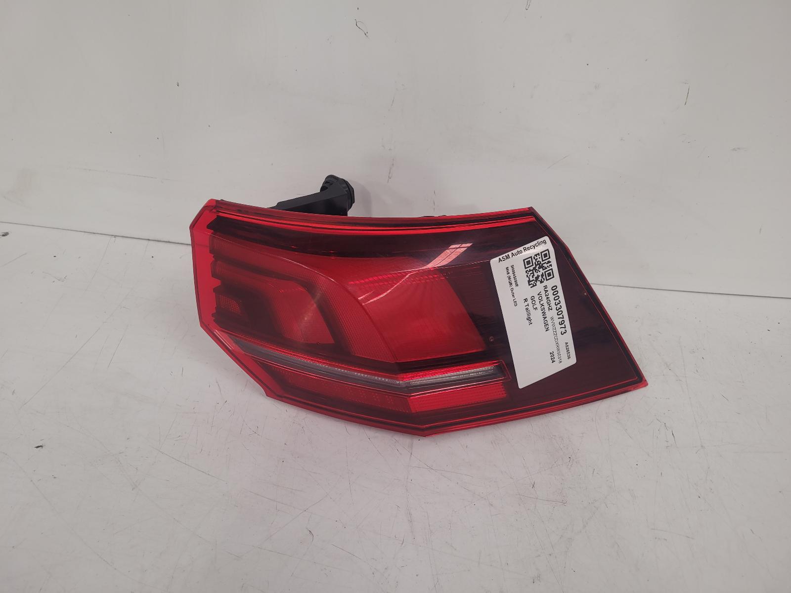 View Auto part R Taillight Volkswagen Golf 2024