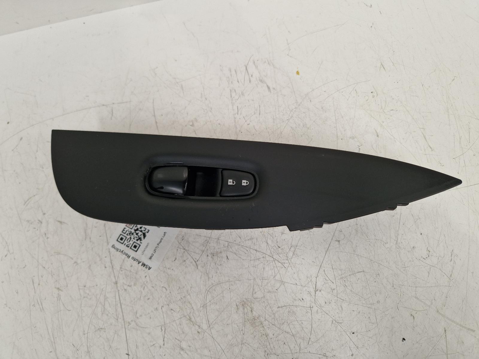 View Auto part Elect. Window Switch Nissan Qashqai 2017