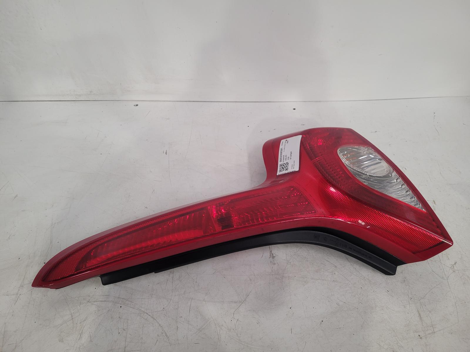 View Auto part R Taillight Volvo C30 2009