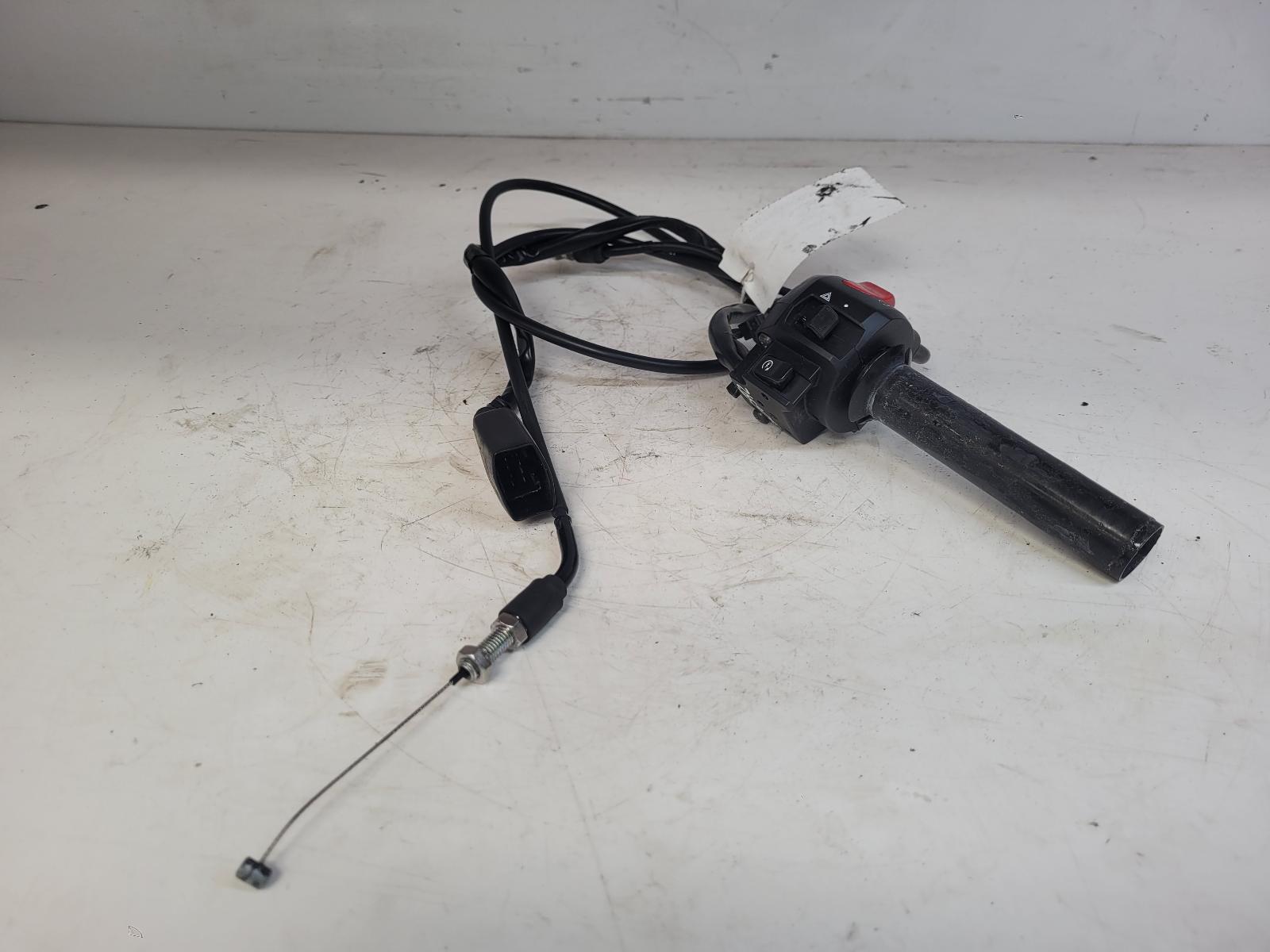 View Auto part RH Switch Gear Suzuki Gsx-s750 2020