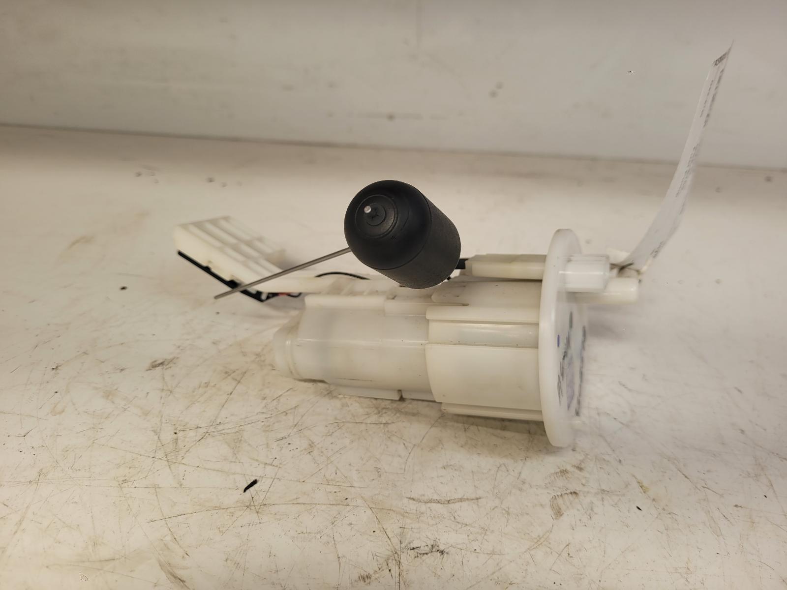 View Auto part Fuel Pump Suzuki Gsx-s750 2020