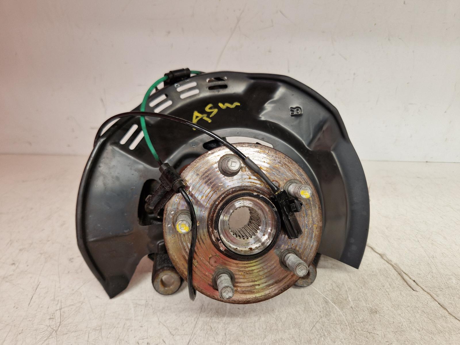 View Auto part RF Hub/Stub Axle Assembly Toyota Yaris 2024