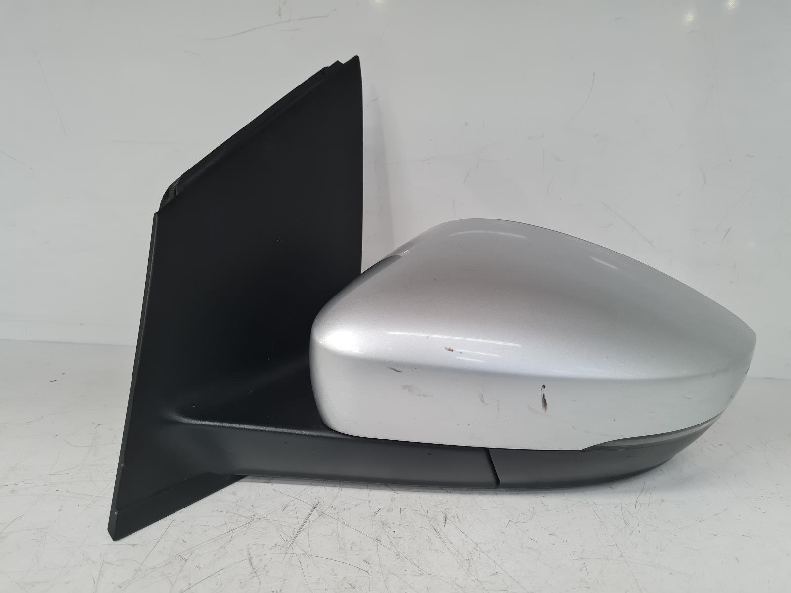 View Auto part L Door Mirror Volkswagen Polo 2010
