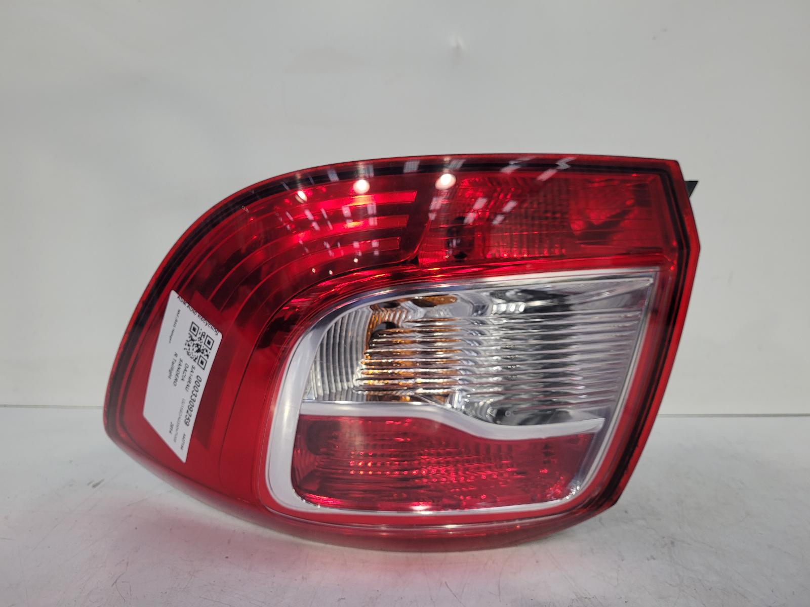 View Auto part R Taillight Dacia Sandero 2014