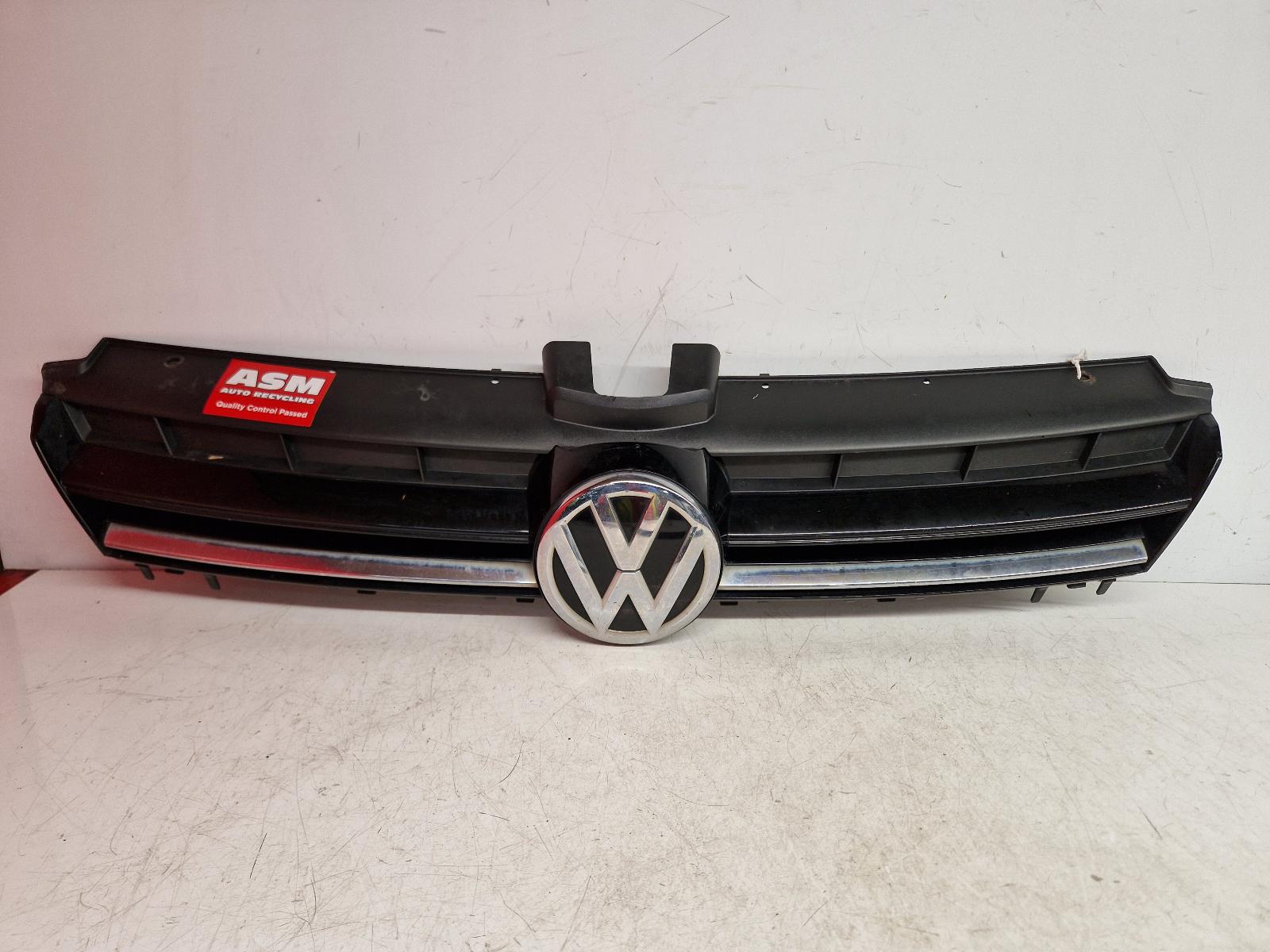 View Auto part Grille Volkswagen Golf 2015