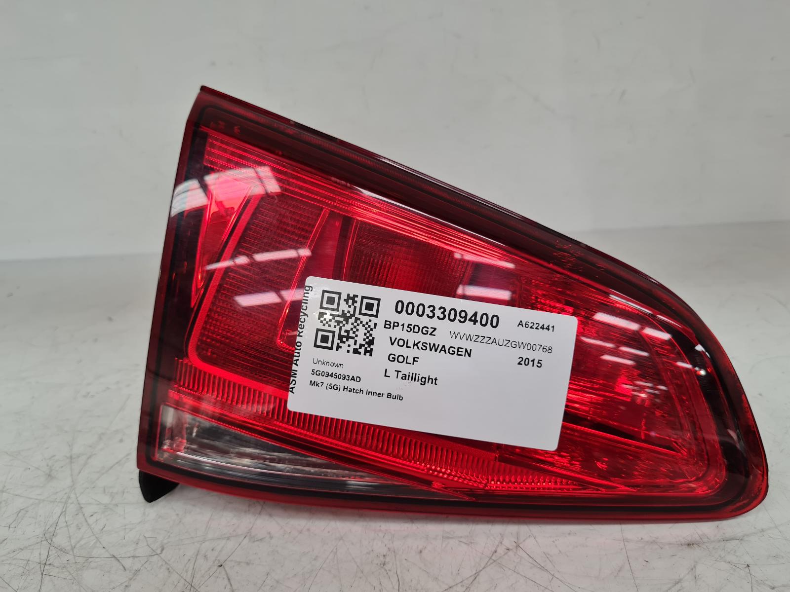 View Auto part L Taillight Volkswagen Golf 2015