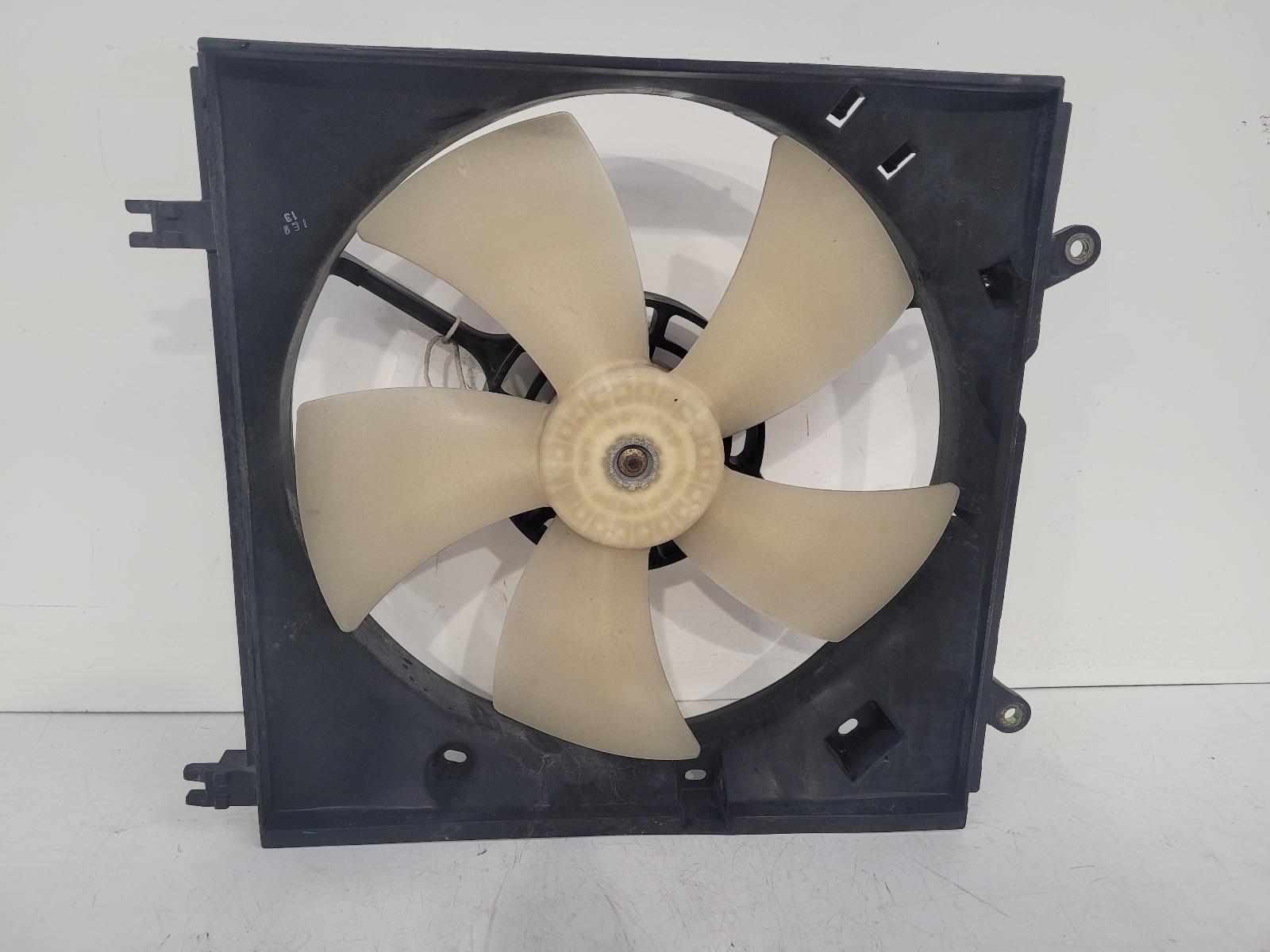 View Auto part Engine Cooling Motor Toyota Rav 4 2003