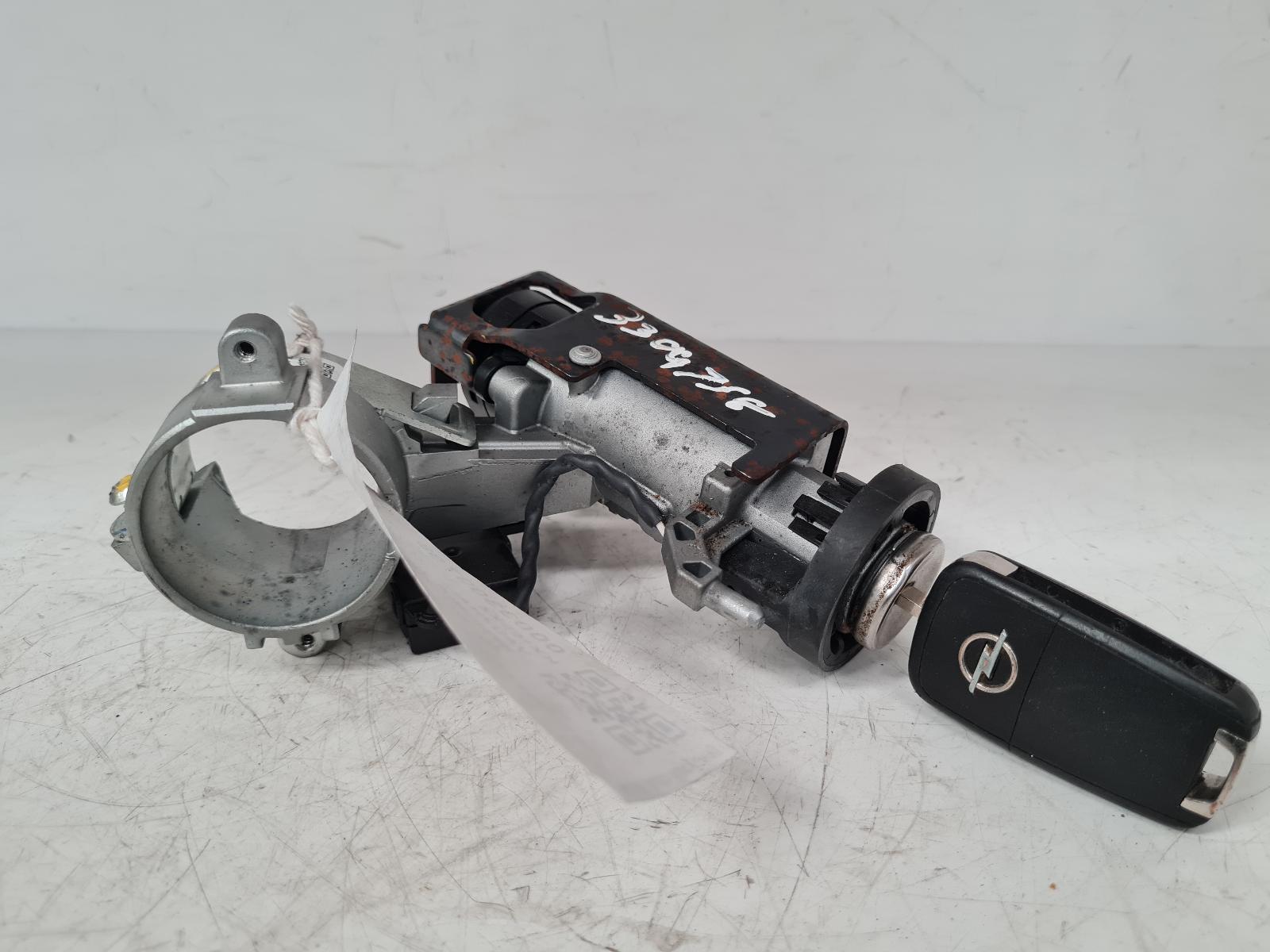 View Auto part Ignition W/Key Vauxhall Insignia 2016