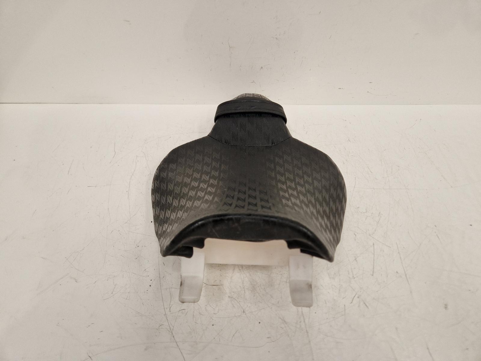 View Auto part Front Seat Kawasaki Zr 1000 2015