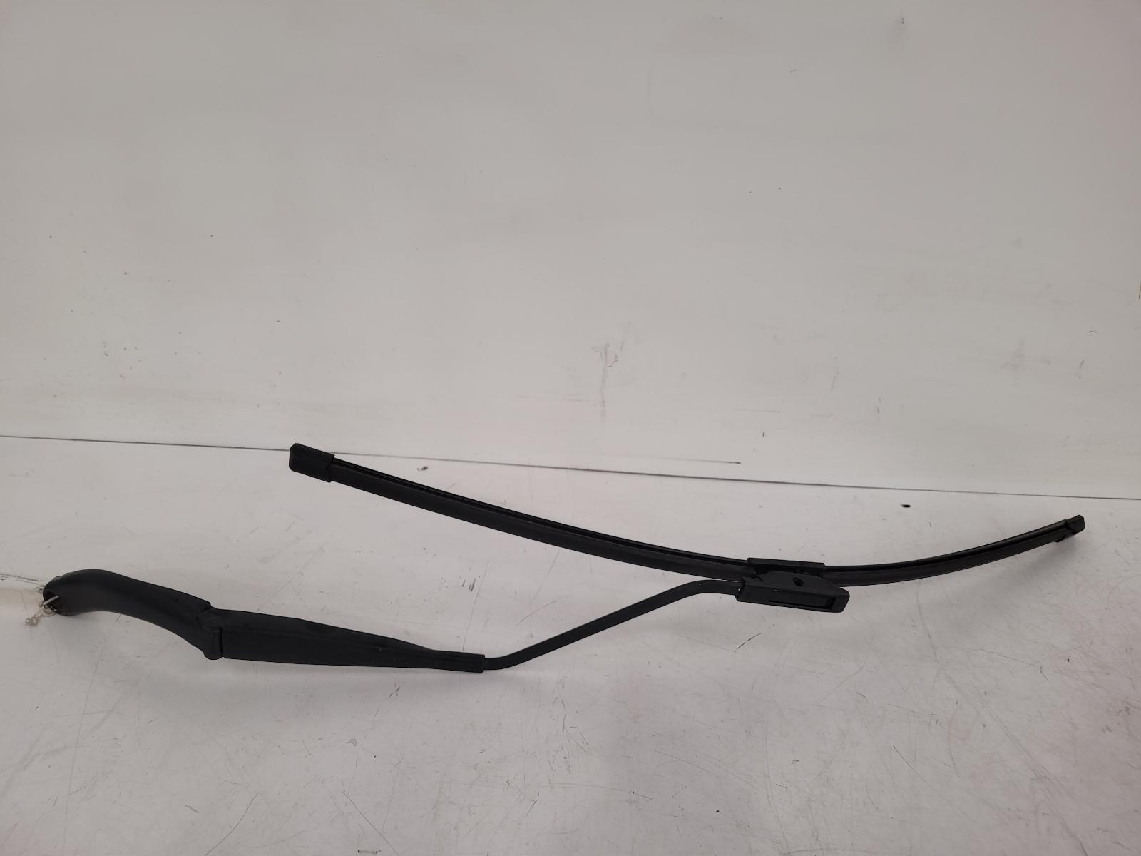 View Auto part Wiper Arm Citroen Nemo 2016