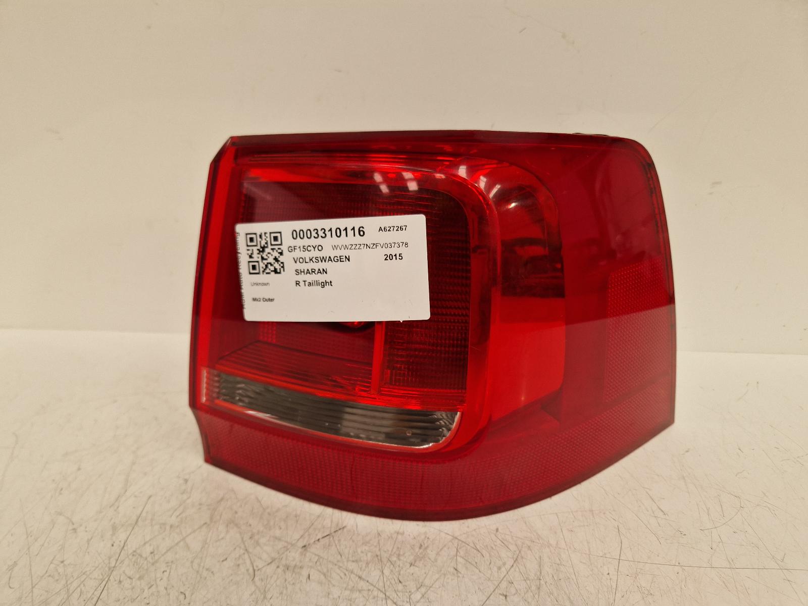 View Auto part R Taillight Volkswagen Sharan 2015