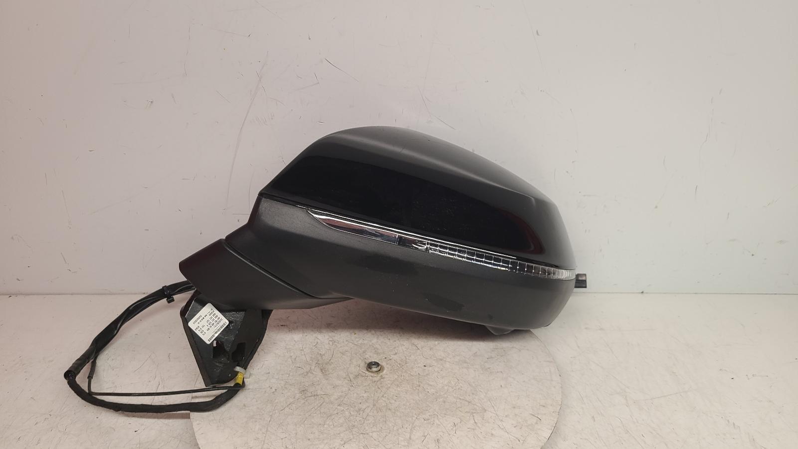 View Auto part L Door Mirror Audi Q7 2024