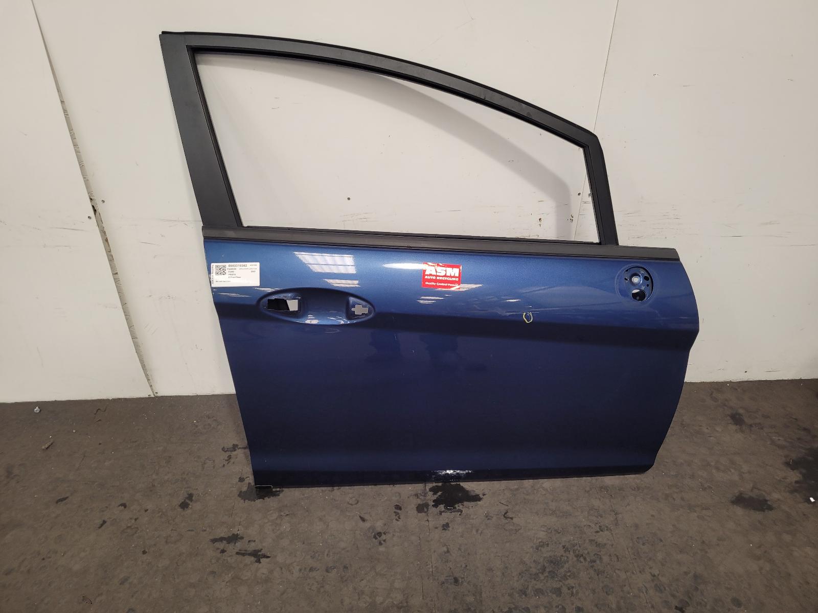 View Auto part R Front Door Ford Fiesta 2009
