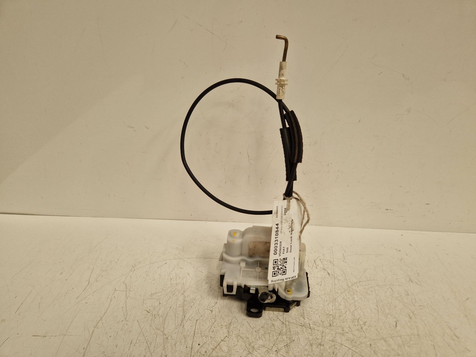 View Auto part Door Lock Assembly Fiat 500 2008