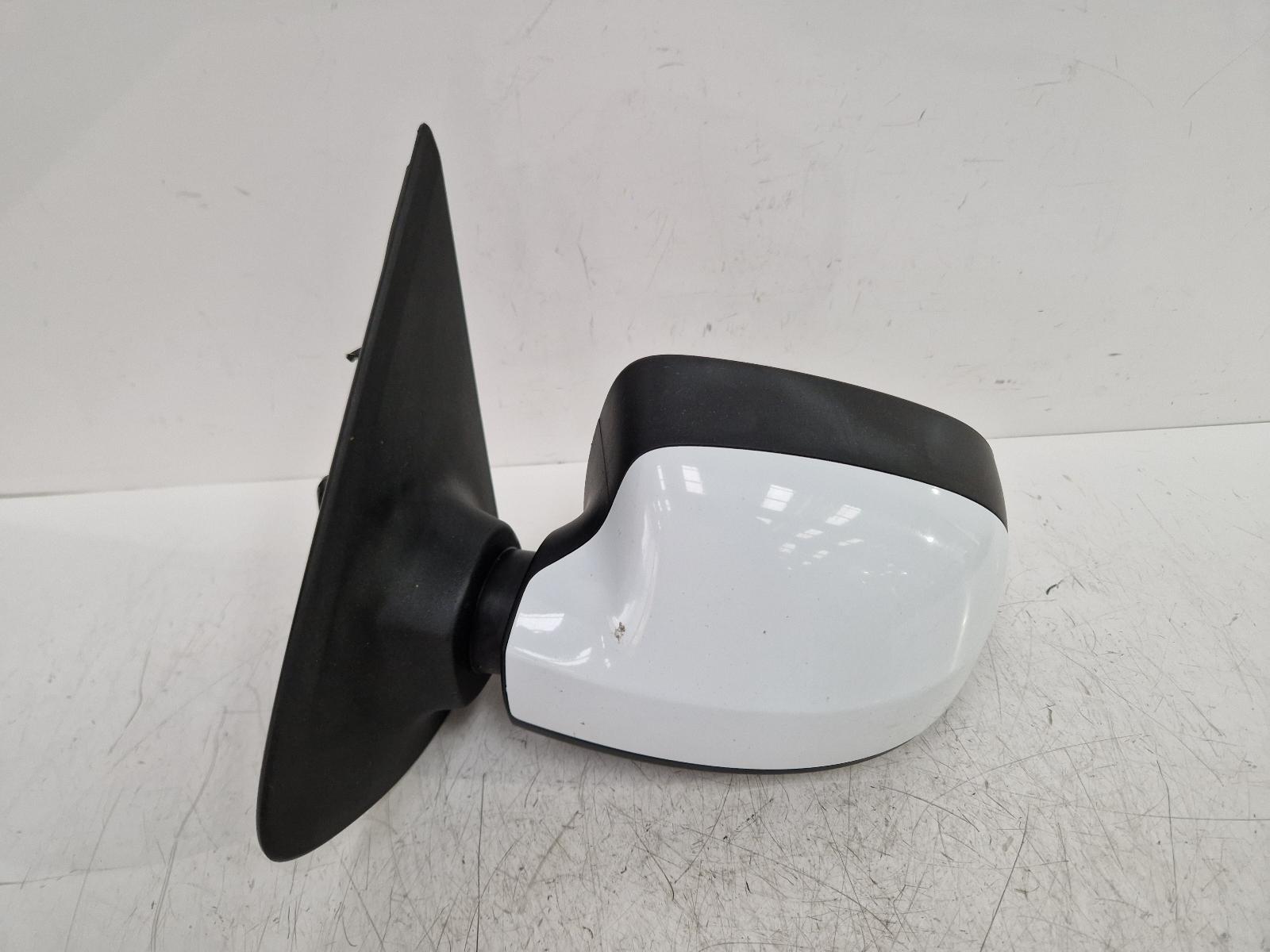 View Auto part L Door Mirror Dacia Logan 2016