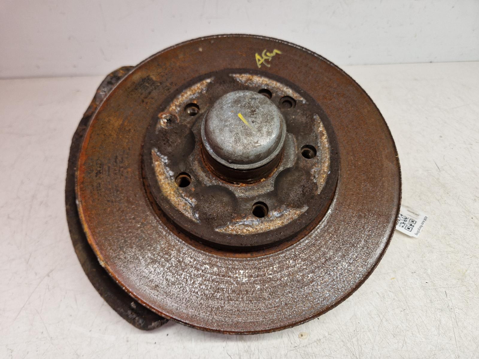 View Auto part LF Hub/Stub Axle Assembly Mercedes C Class 2007