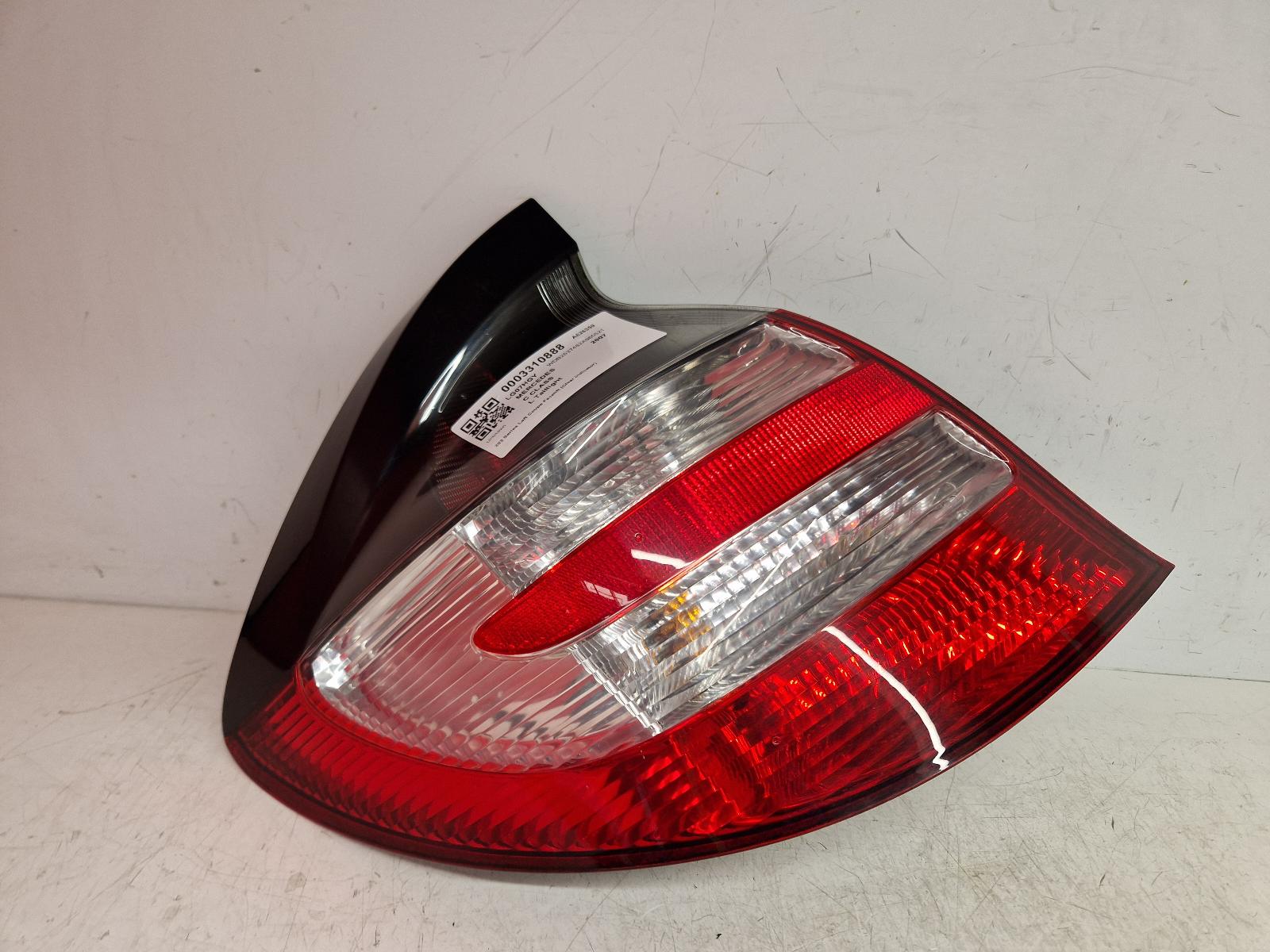 View Auto part L Taillight Mercedes C Class 2007