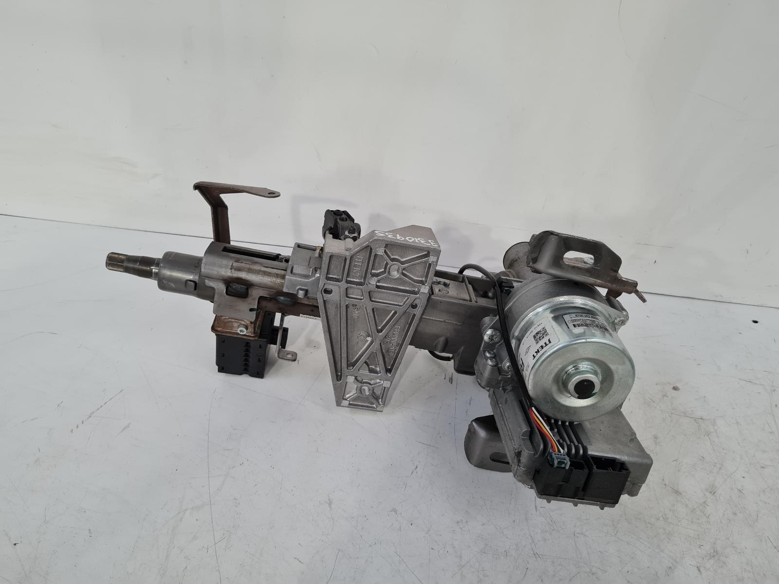 View Auto part Column Renault Clio 2013