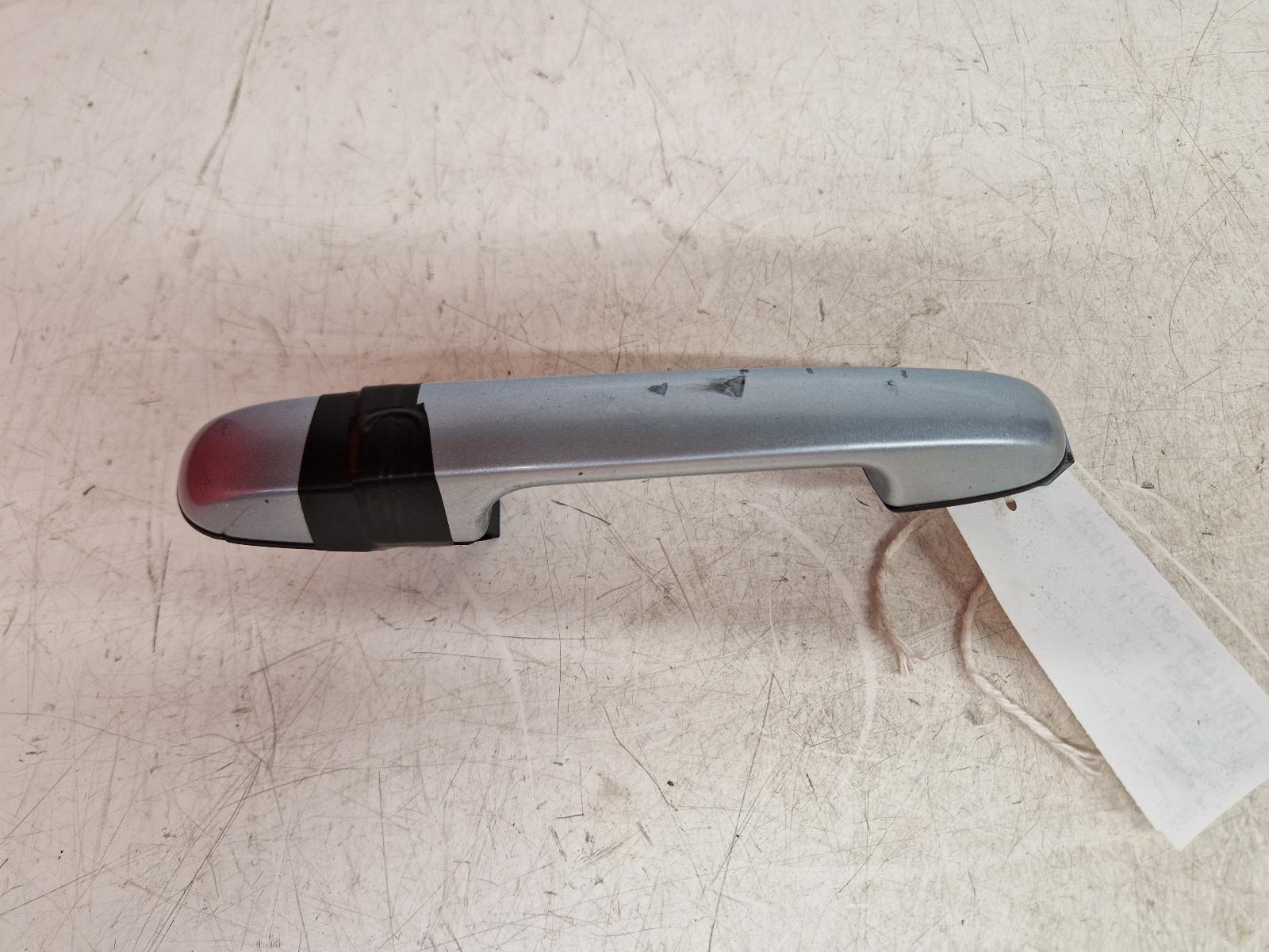 View Auto part Door Handle Hyundai I20 2010