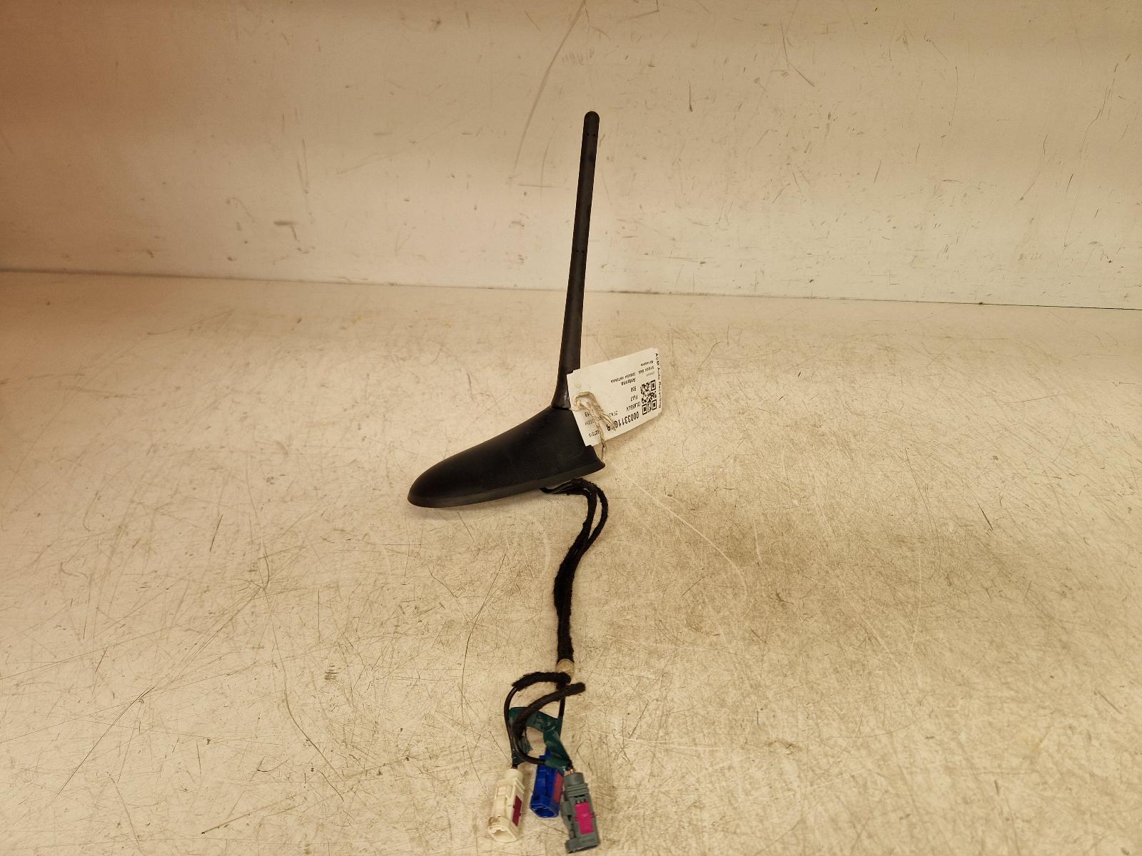 View Auto part Antenna Fiat 500 2019