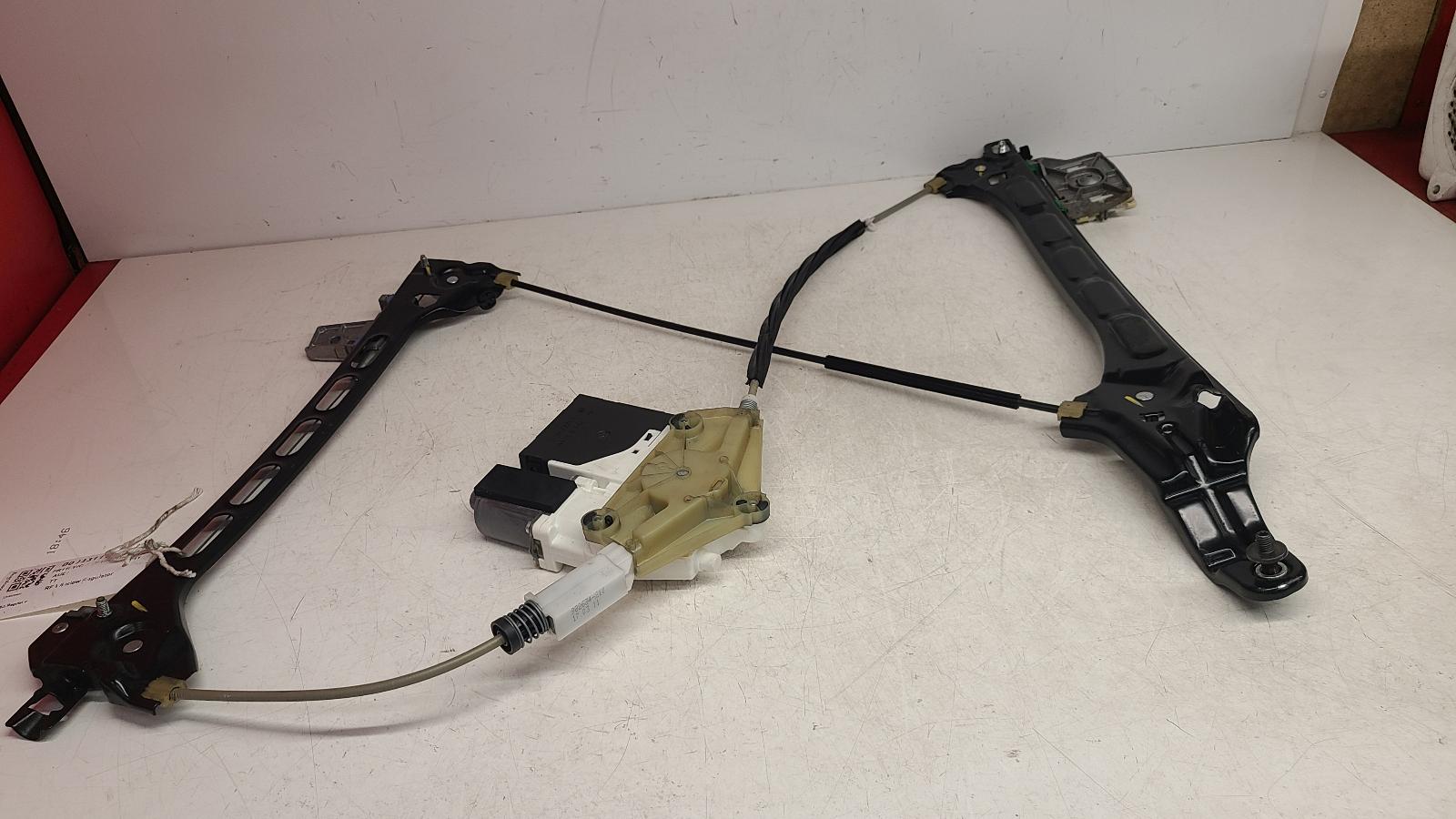 View Auto part RF Window Regulator Audi Tt 2011