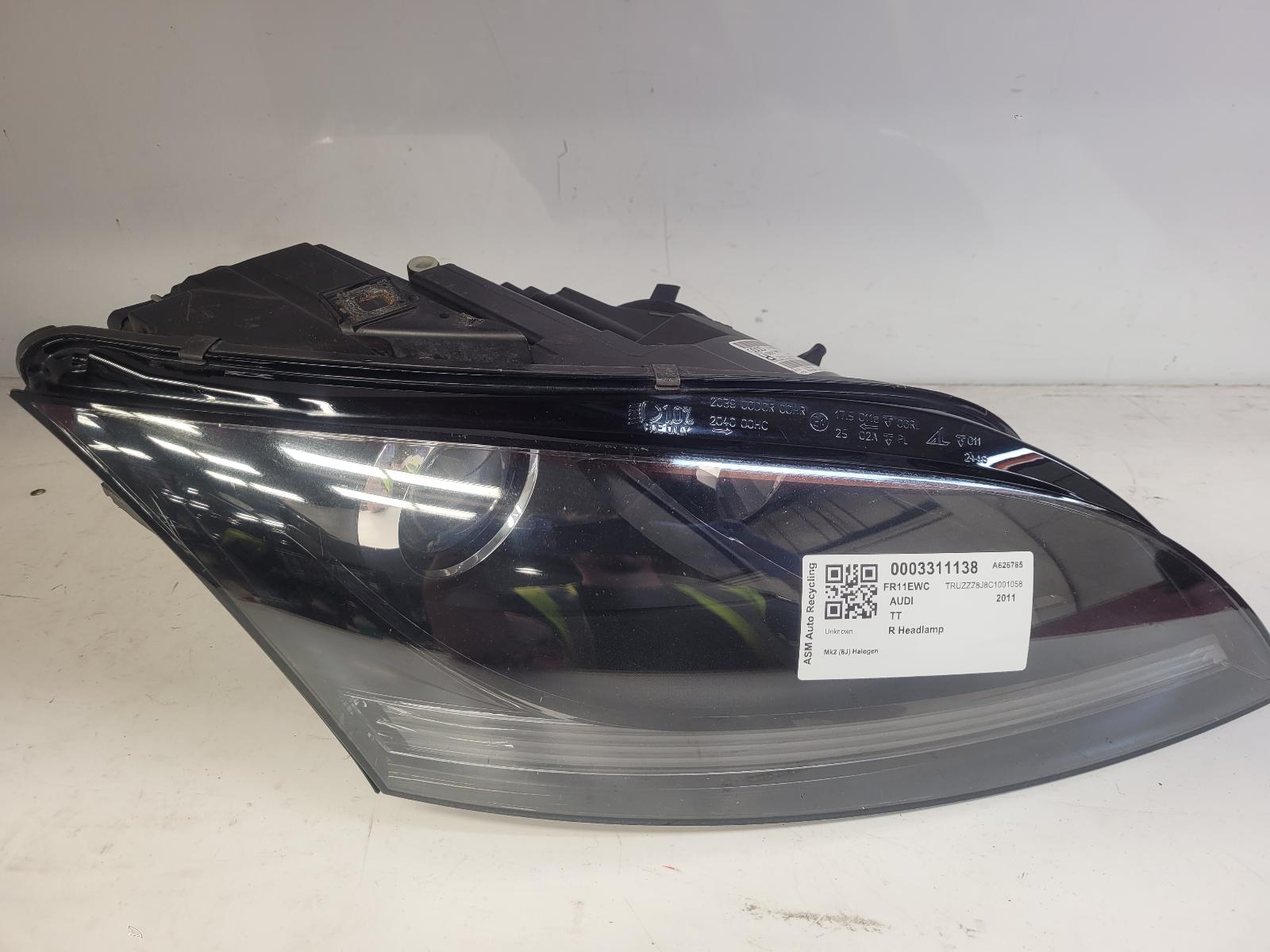View Auto part R Headlamp Audi Tt 2011
