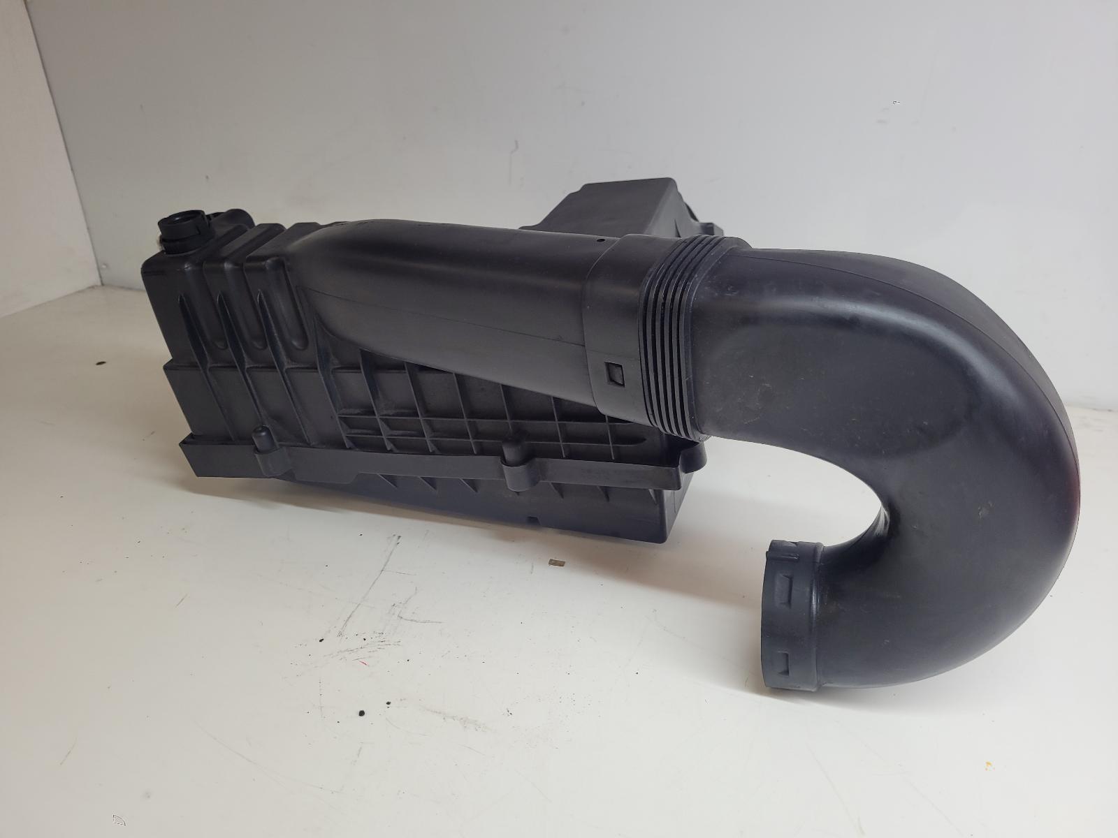 View Auto part Air Cleaner/Box Audi Tt 2011