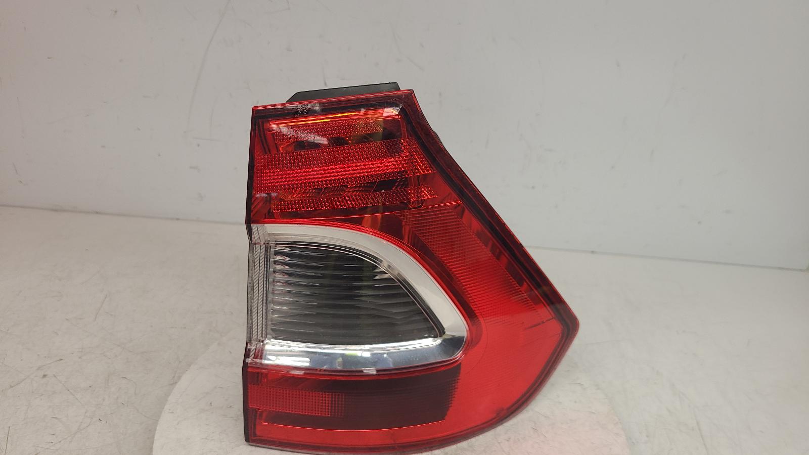 View Auto part R Taillight Ford Galaxy 2014