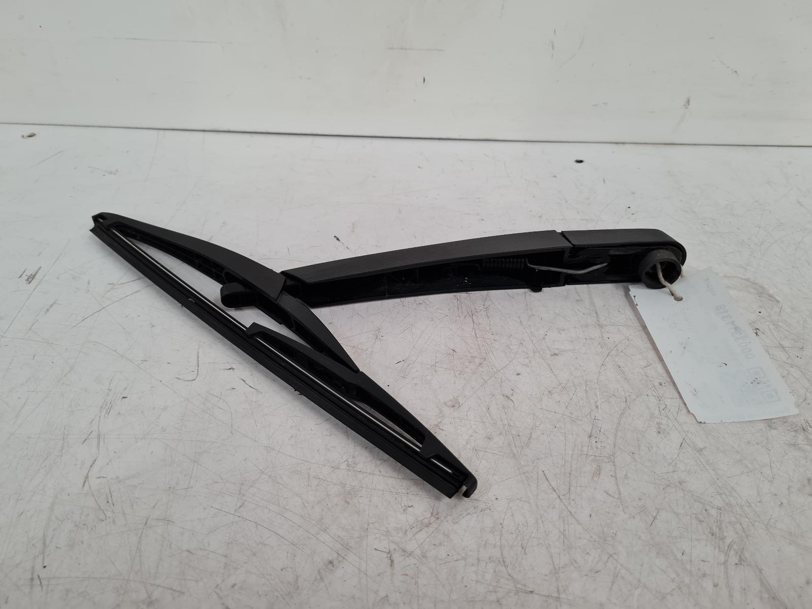 View Auto part Wiper Arm Dacia Sandero Stepway 2016