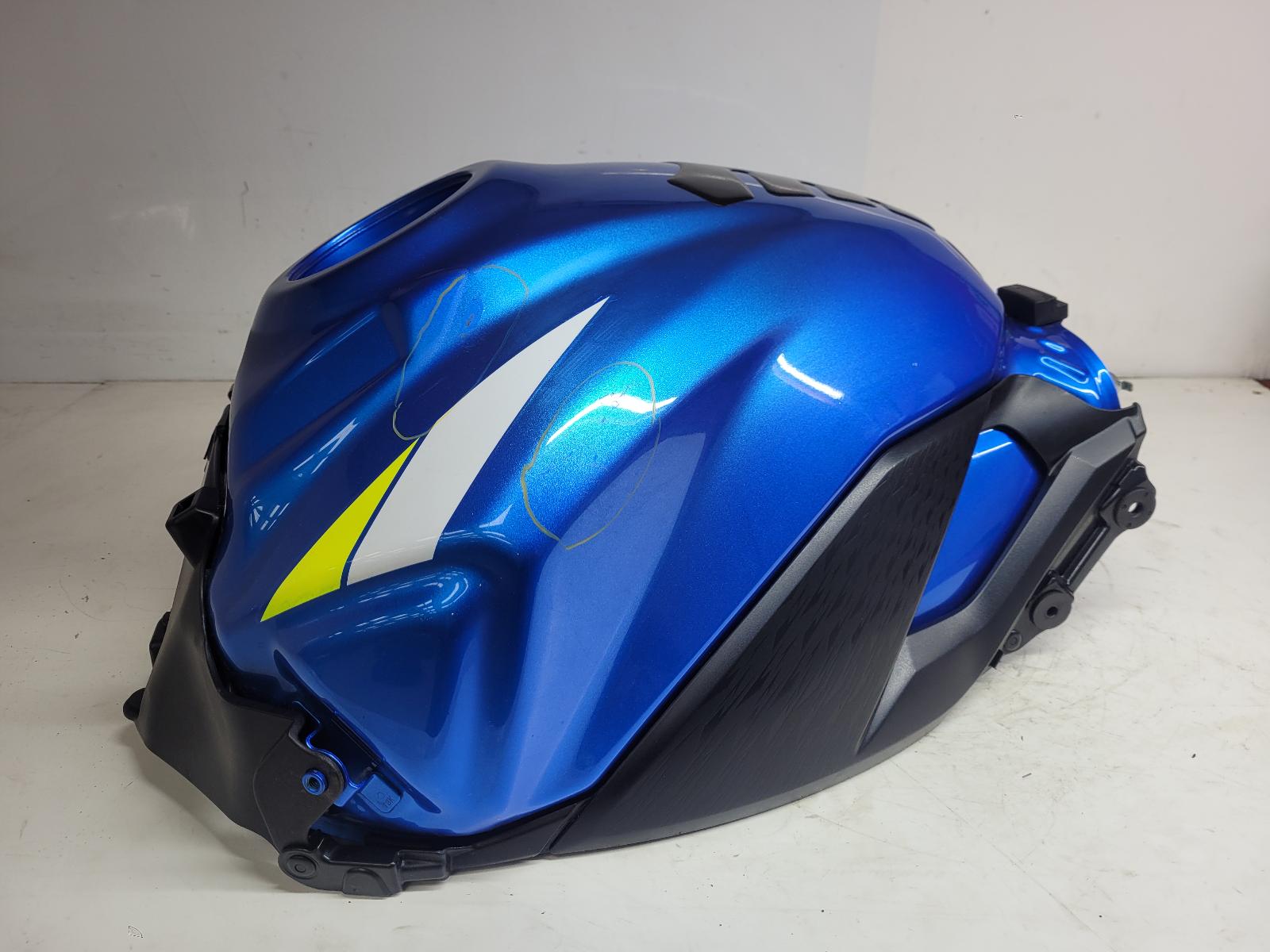 View Auto part Fuel Tank Suzuki Gsx-s750 2020