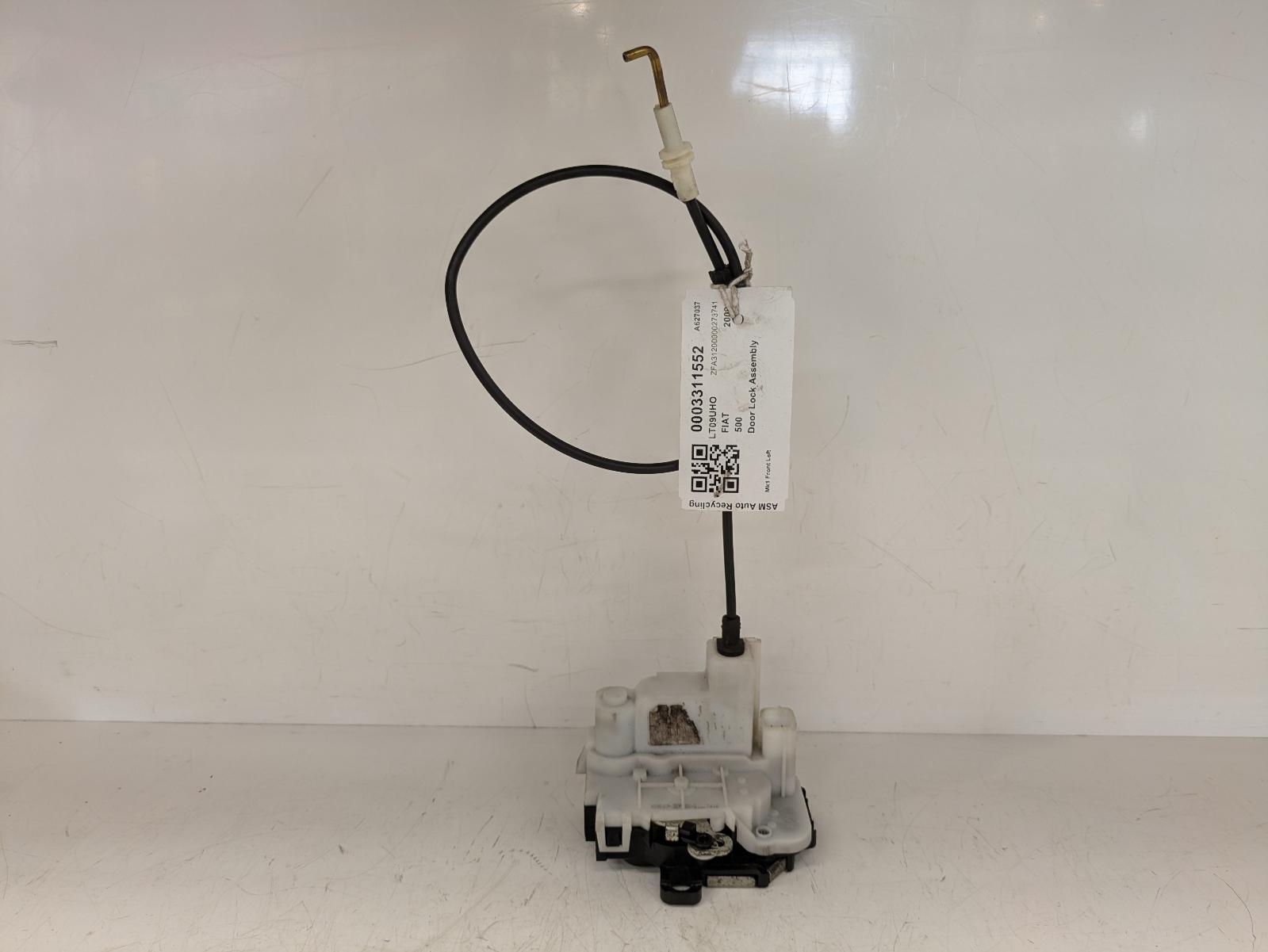 View Auto part Door Lock Assembly Fiat 500 2009