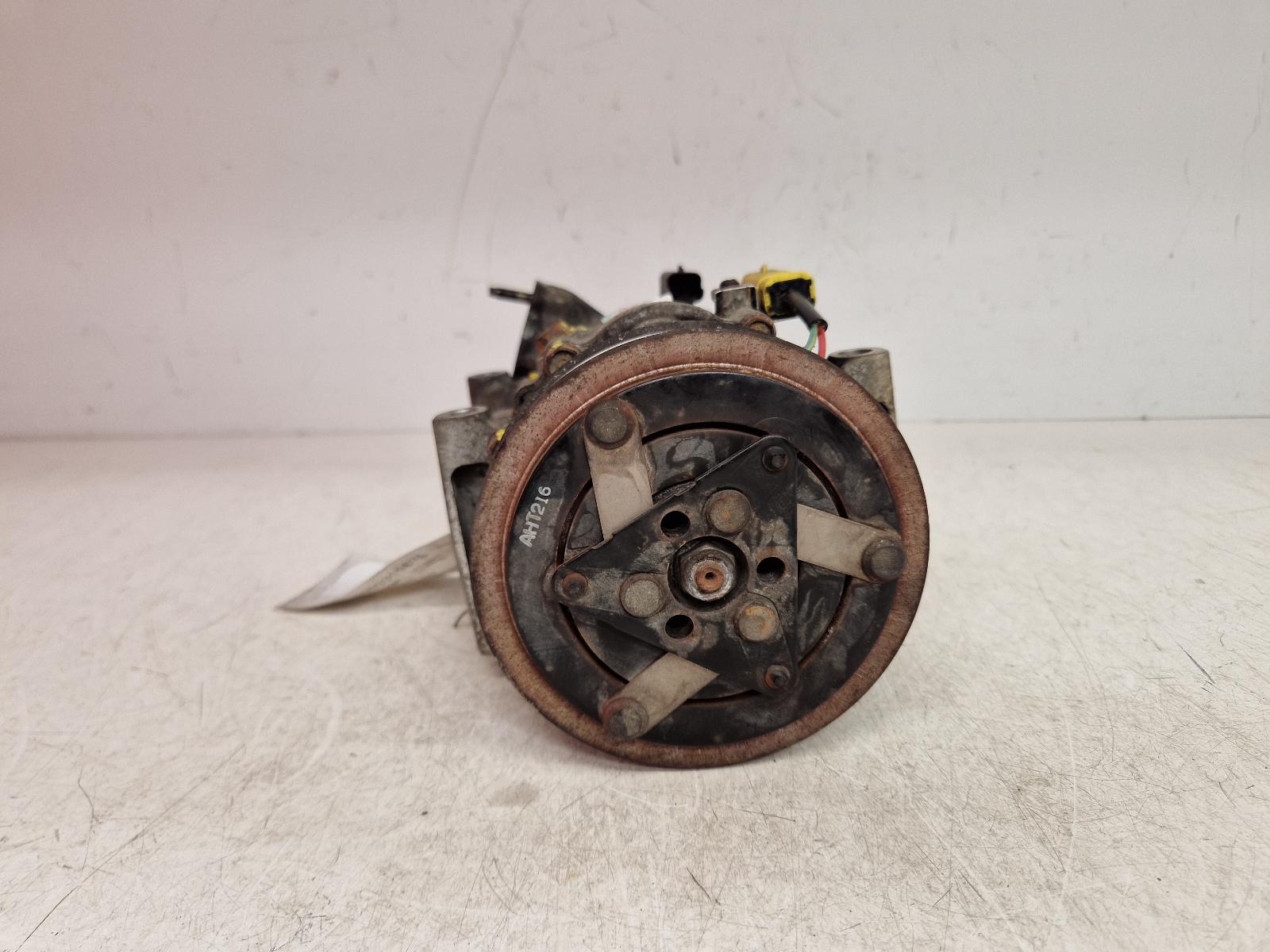 View Auto part Compressor Citroen C3 Picasso 2011