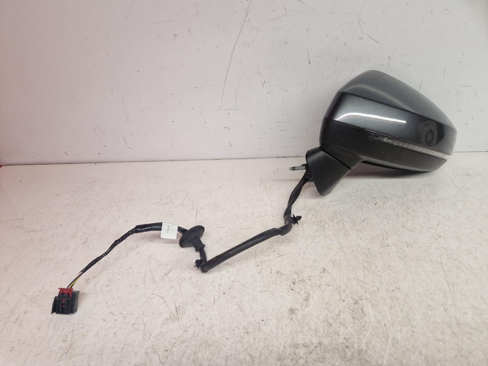 View Auto part L Door Mirror Audi A3 2015