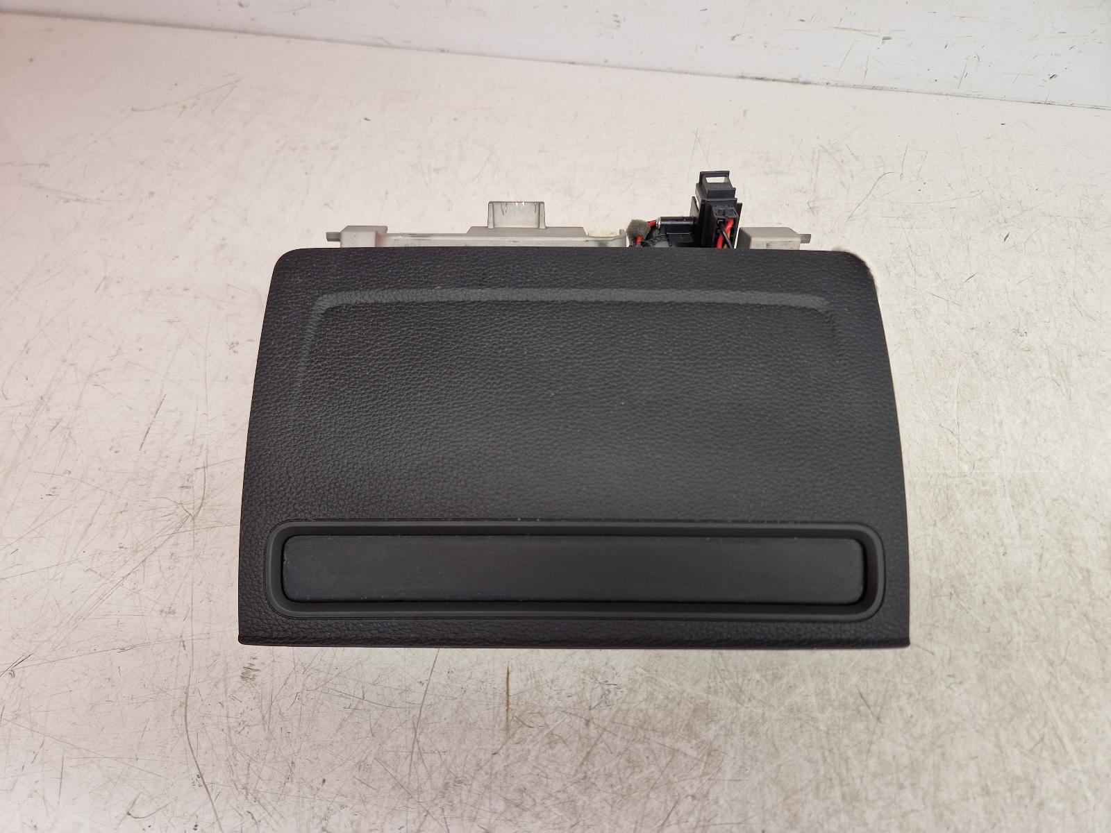 View Auto part Radio Display Audi A3 2015