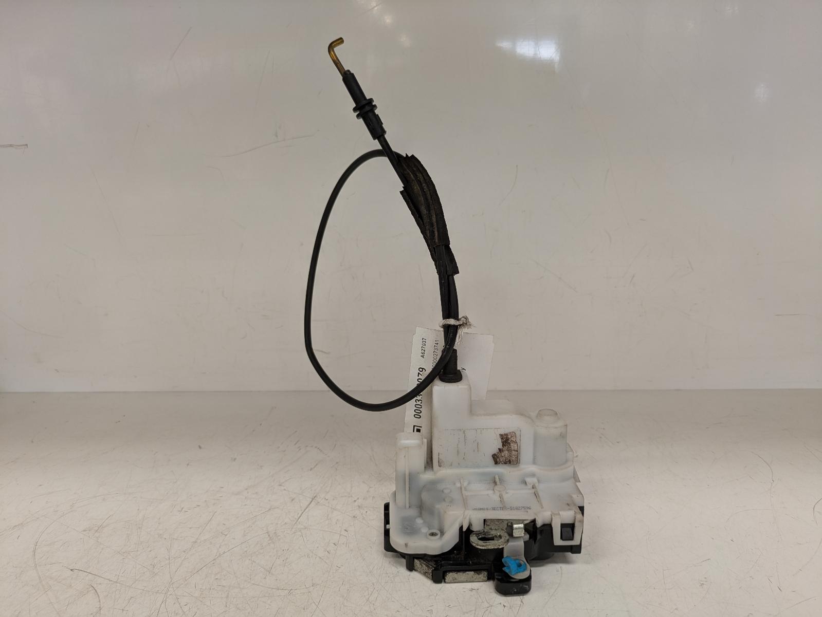 View Auto part Door Lock Assembly Fiat 500 2009