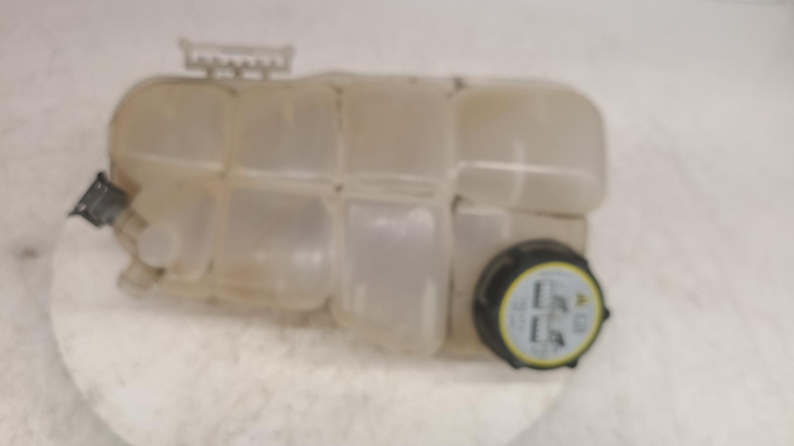 View Auto part Overflow Bottle Volvo V40 2014