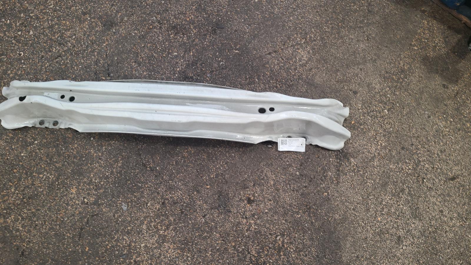 View Auto part Rear Bumper Reinforcement Volvo V40 2014