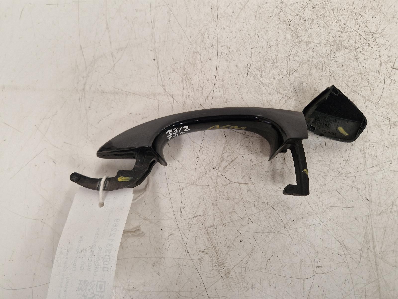 View Auto part Door Handle Volkswagen Golf 2018