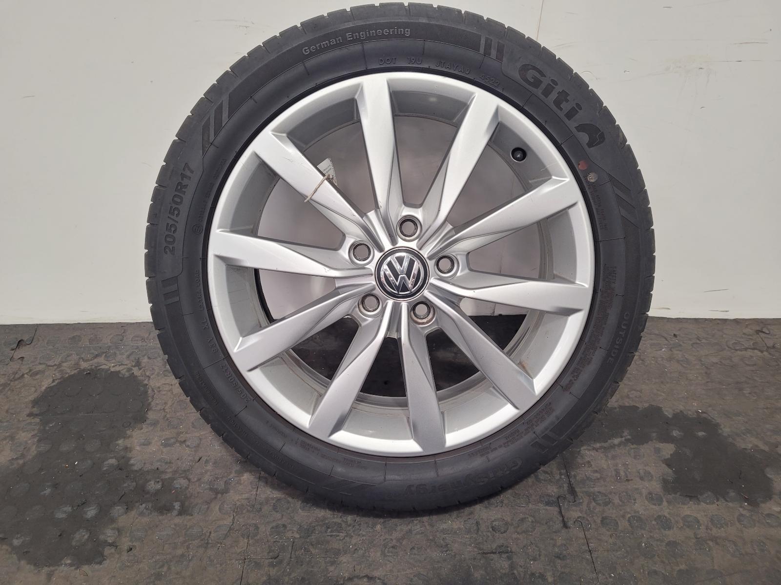 View Auto part Wheel Volkswagen Golf 2018