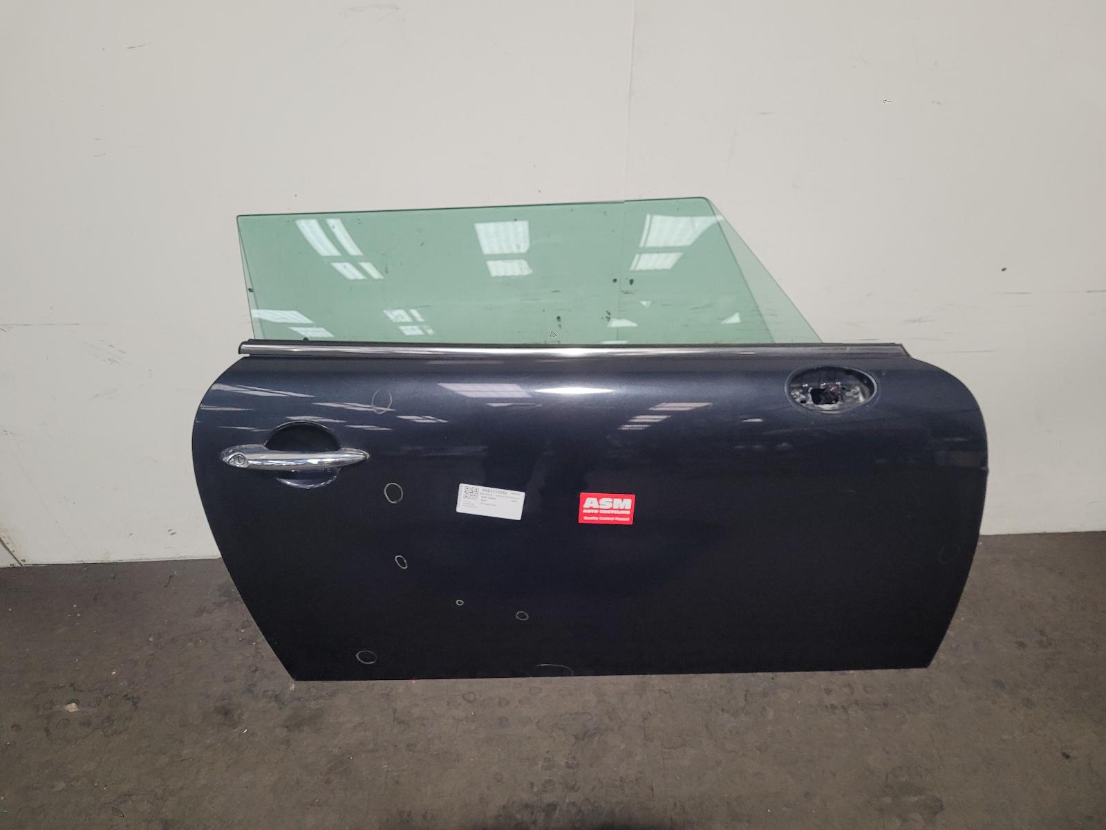 View Auto part R Front Door Mini (bmw) Mini 2007