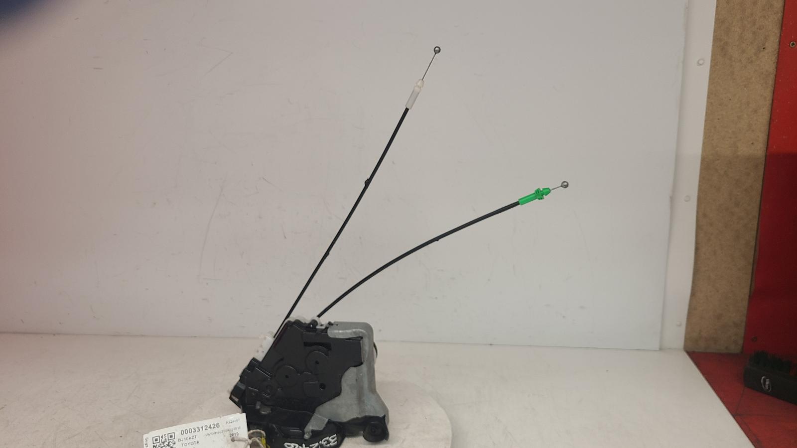 View Auto part Door Lock Assembly Toyota Yaris 2010