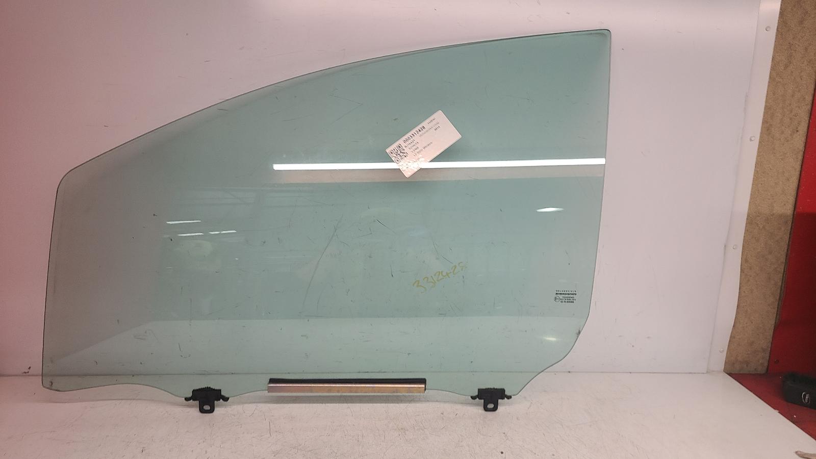View Auto part LF Door Window Toyota Yaris 2010