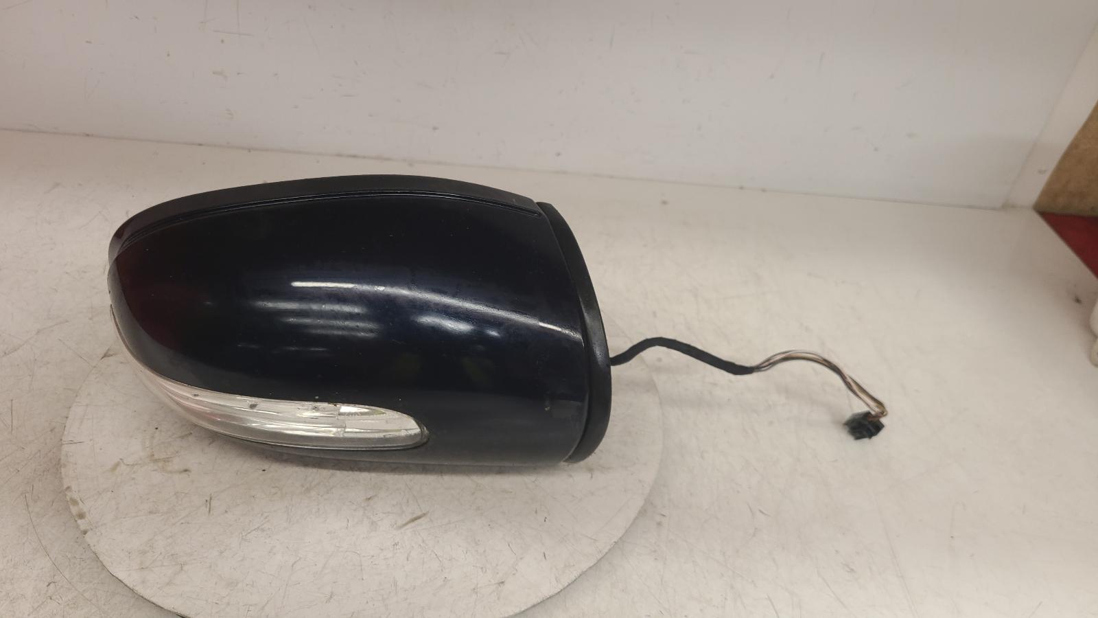 View Auto part R Door Mirror Mercedes C Class 2005