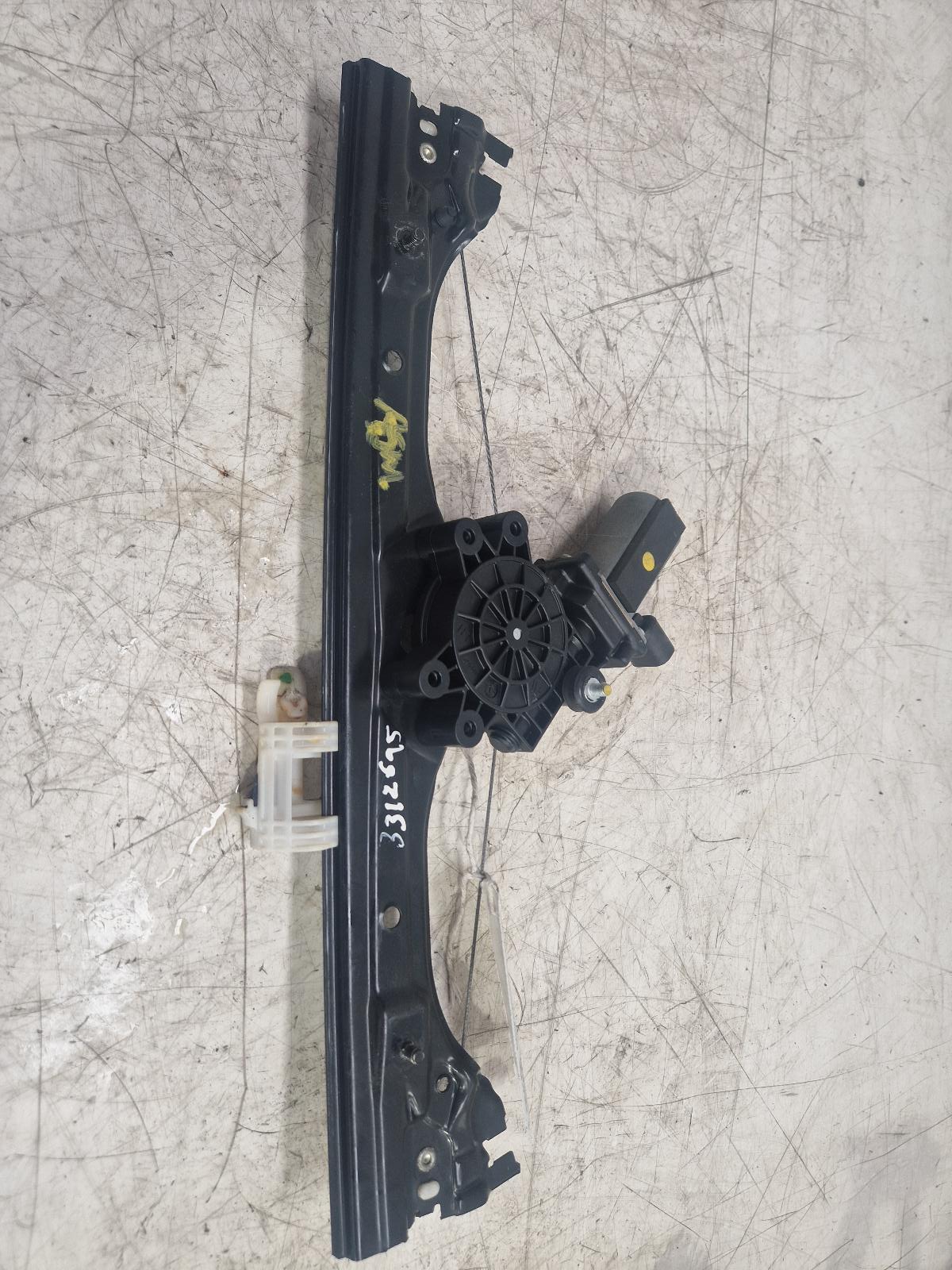 View Auto part LF Window Regulator Fiat 500 2010