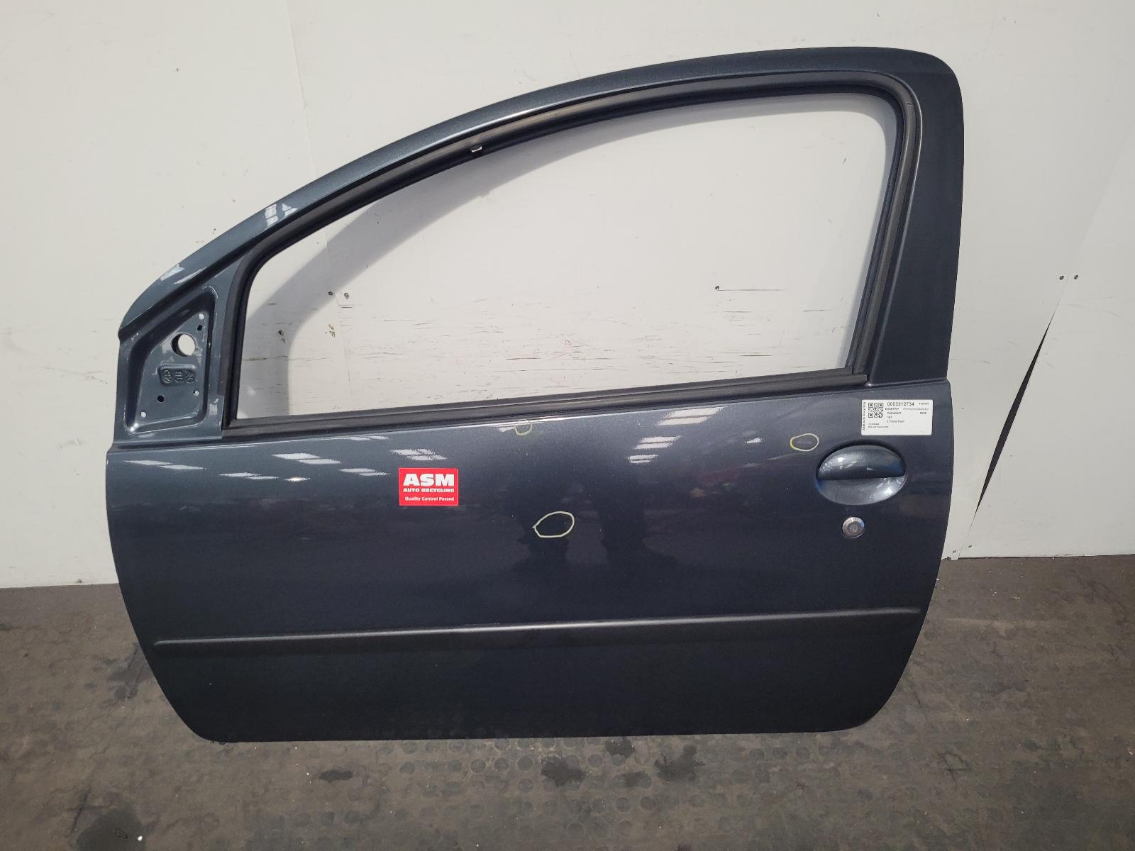 View Auto part L Front Door Peugeot 107 2008