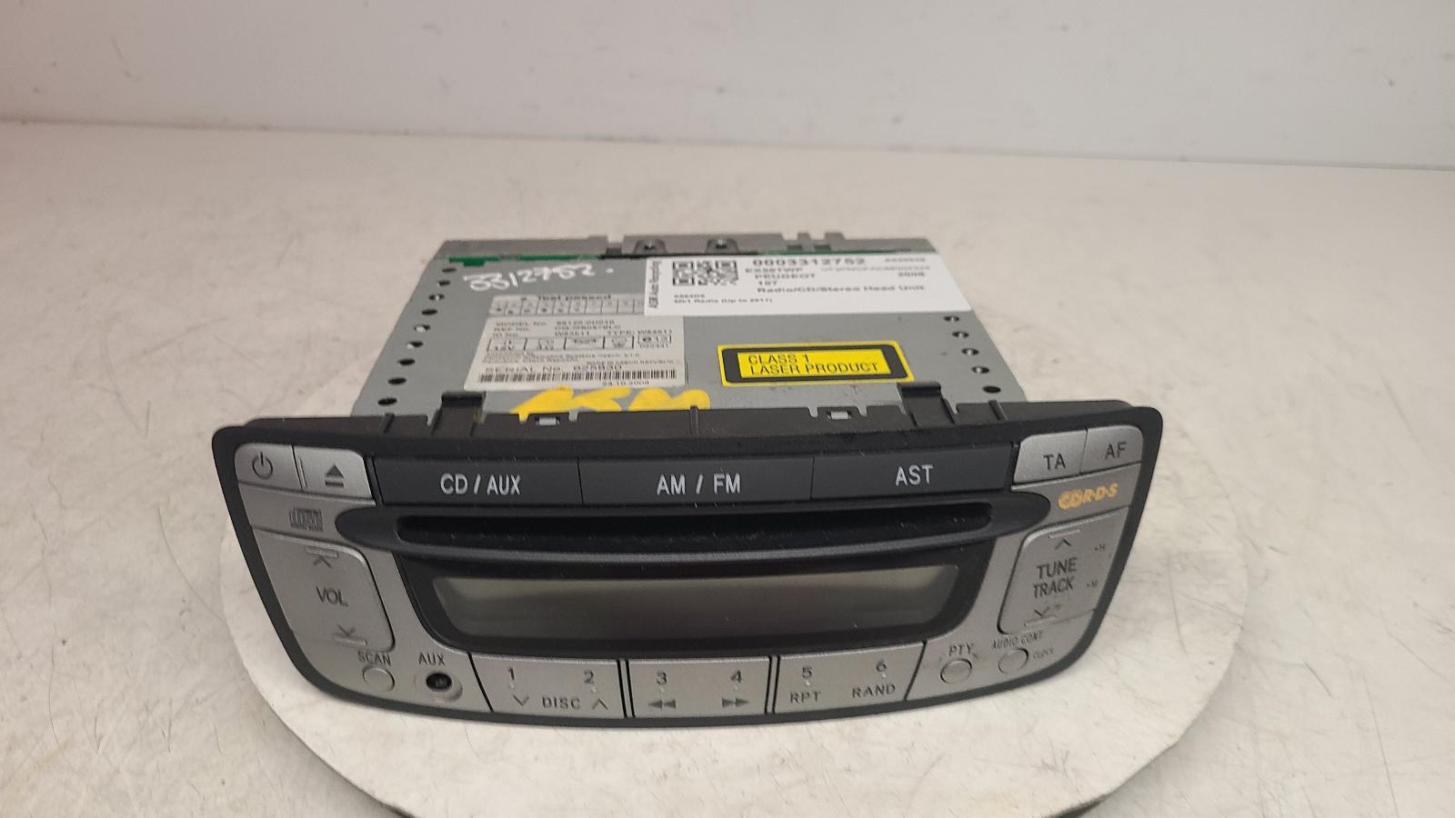 View Auto part A/V Equipment Peugeot 107 2008