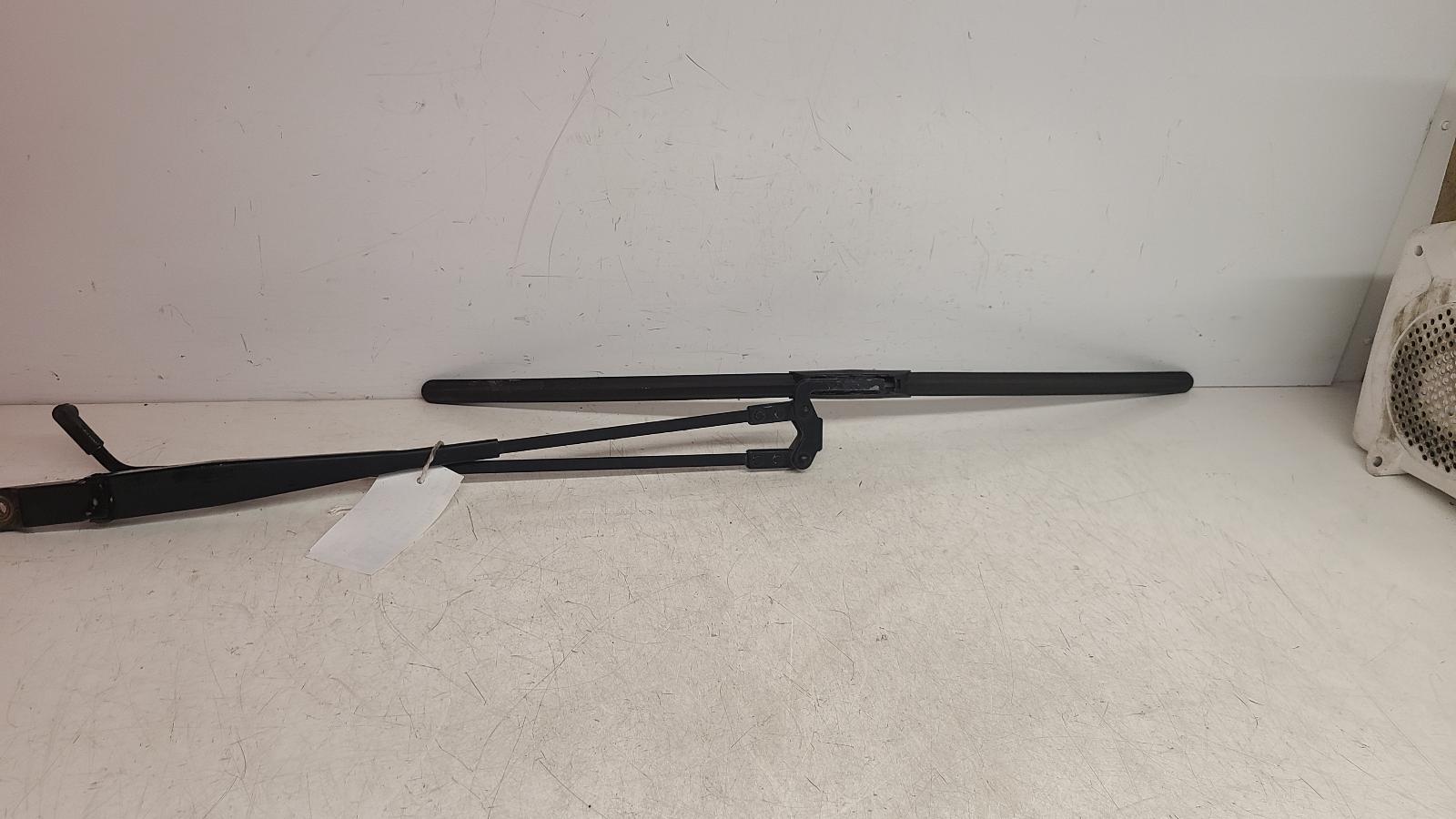 View Auto part Wiper Arm Peugeot 107 2008